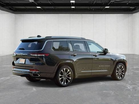 Used 2023 Jeep Grand Cherokee L Overland AWD/4WD image 5