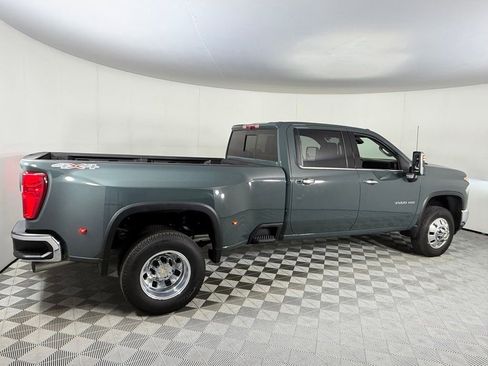 Used 2026 Chevrolet Silverado 3500 LTZ w/ LTZ Plus Package AWD/4WD image 9