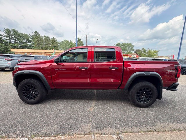 Used 2025 Chevrolet Colorado Trail Boss AWD/4WD image 4