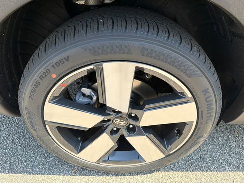 New 2026 Hyundai Santa Fe Limited FWD image 17