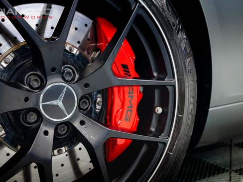 Used 2015 Mercedes-Benz SLS AMG GT Final Edition image 5
