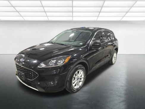 Used 2021 Ford Escape SE image 9