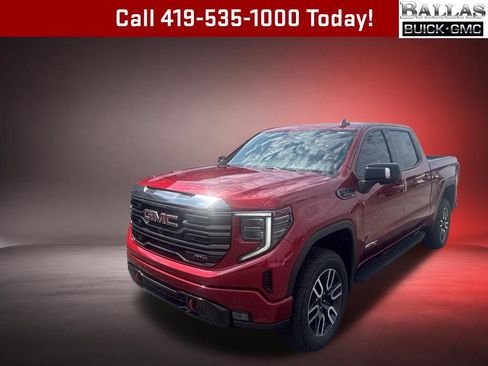 Certified 2023 GMC Sierra 1500 AT4 w/ AT4 Premium Package AWD/4WD image 1