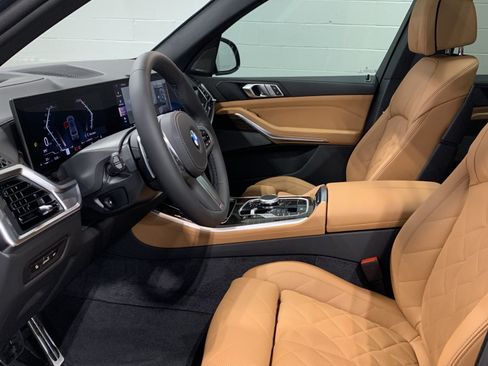 Used 2026 BMW X5 sDrive40i w/ M Sport Package RWD image 12
