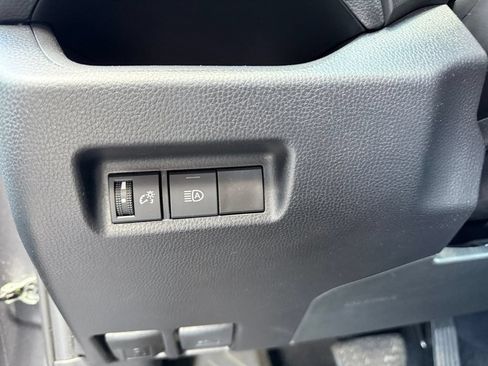Certified 2025 Toyota RAV4 XLE FWD image 27