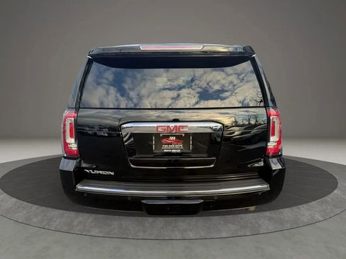 Used 2019 GMC Yukon Denali w/ Denali Ultimate Package AWD/4WD image 8