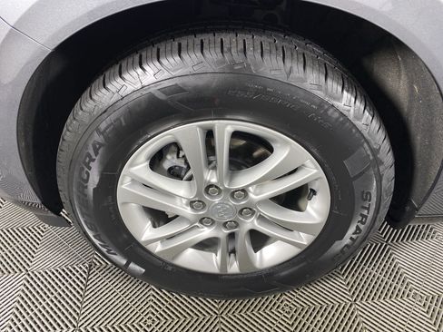 Used 2020 Buick Enclave Essence AWD/4WD image 12