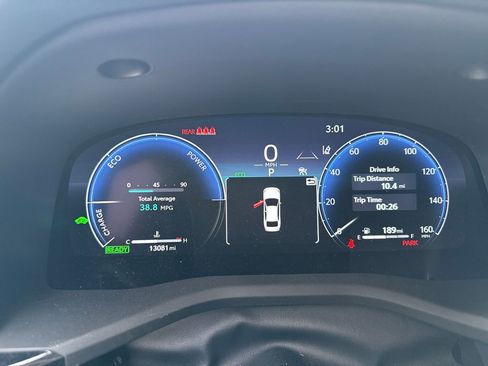 Used 2025 Toyota Camry XSE image 18