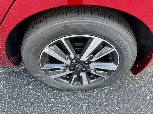 New 2025 Nissan Versa SV w/ Trunk Package FWD image 5