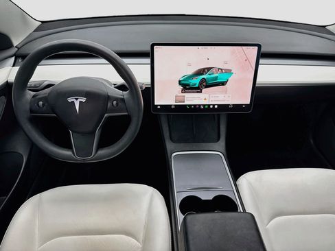 Used 2022 Tesla Model 3 Long Range AWD/4WD image 15
