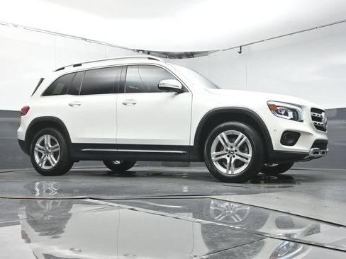 Used 2022 Mercedes-Benz GLB 250 4MATIC image 34