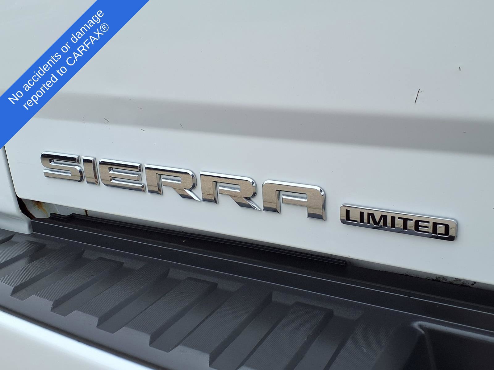 Used 2019 GMC Sierra 1500 Limited w/ Elevation Edition AWD/4WD image 10
