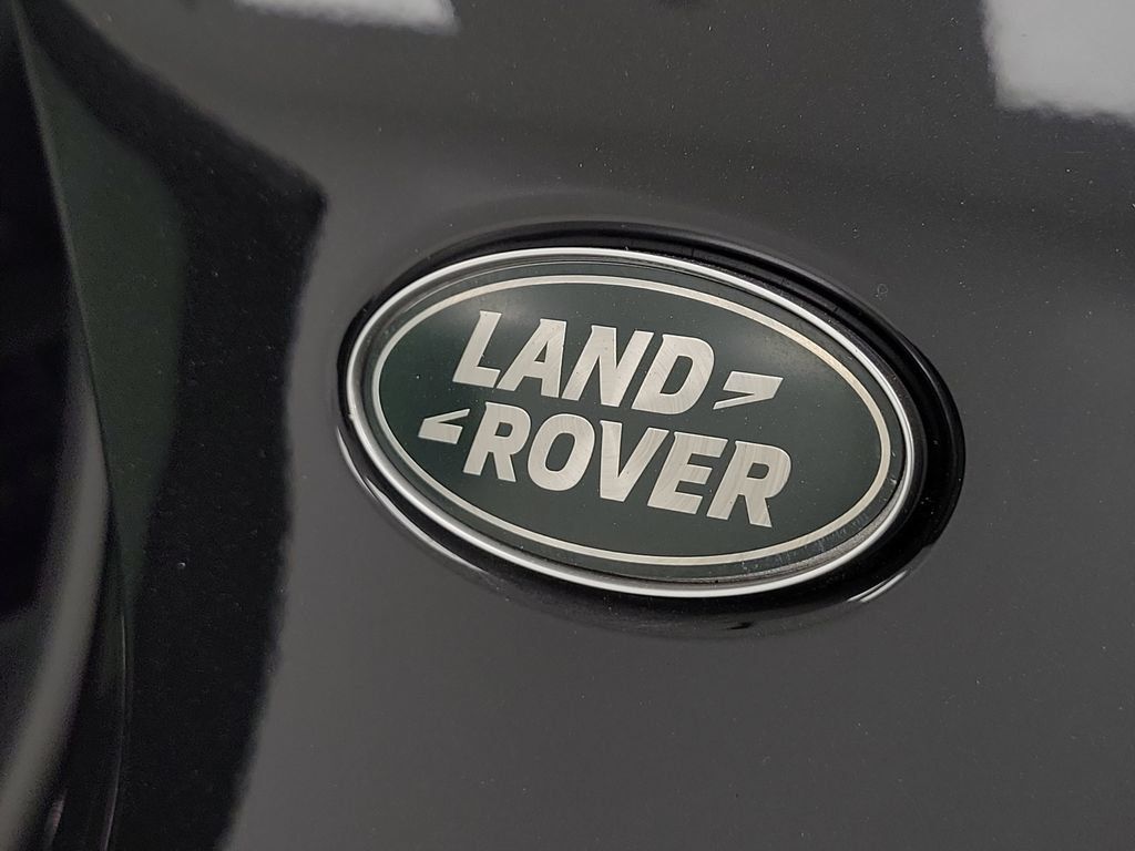 Used 2023 Land Rover Discovery Sport SE AWD/4WD image 7