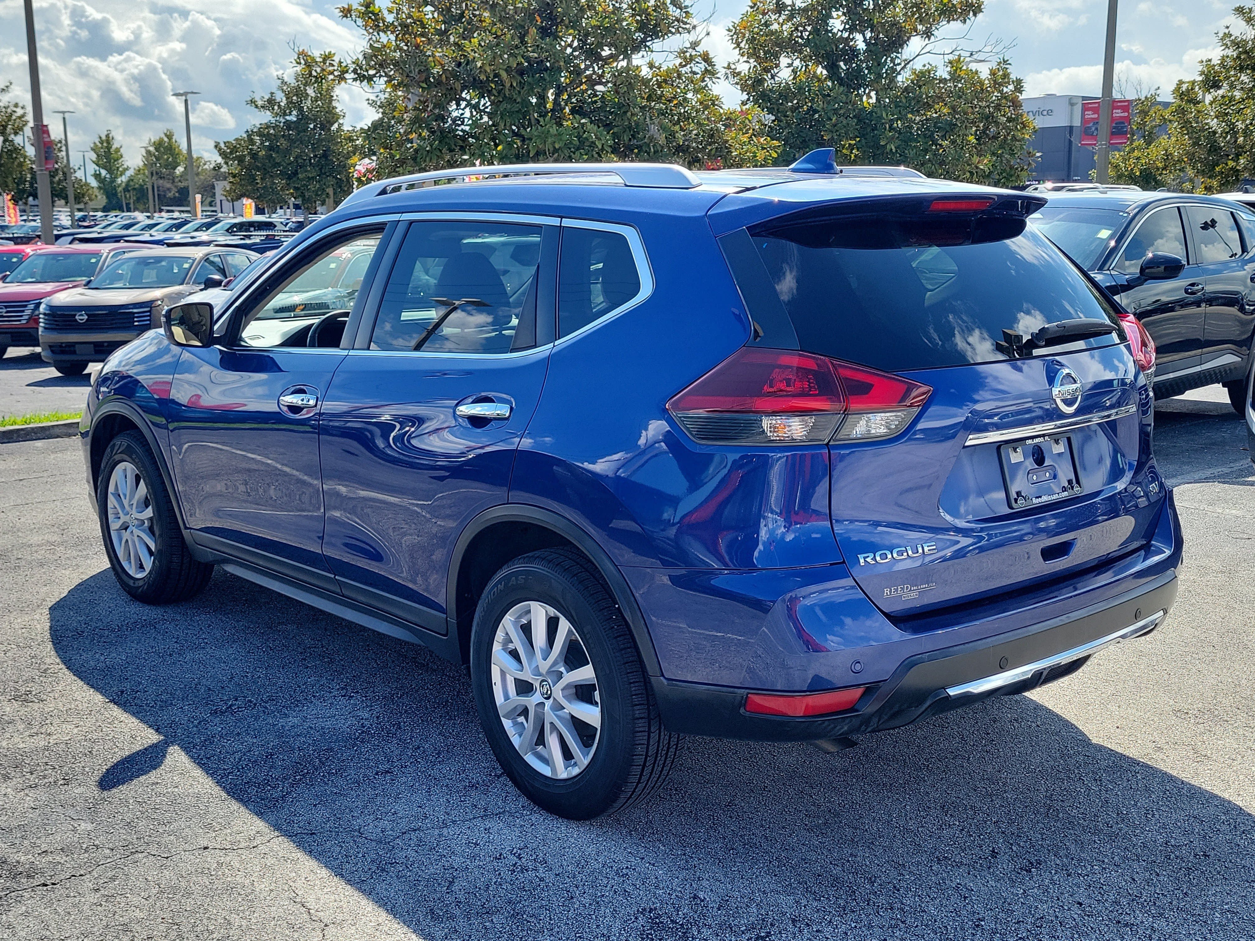 Certified 2020 Nissan Rogue SV FWD image 8