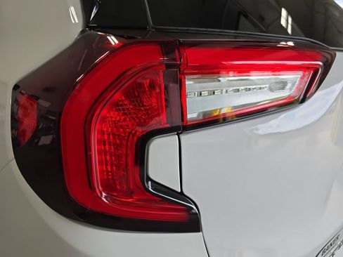 Used 2022 GMC Terrain SLT AWD/4WD image 33
