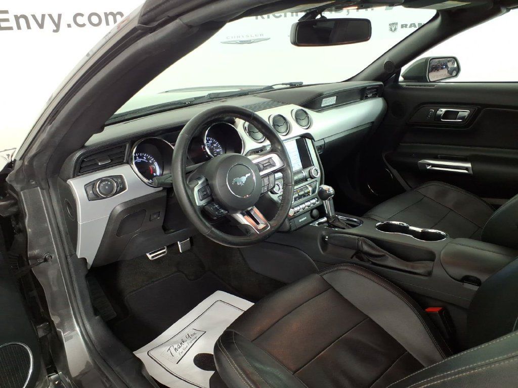 Used 2017 Ford Mustang Premium RWD image 10