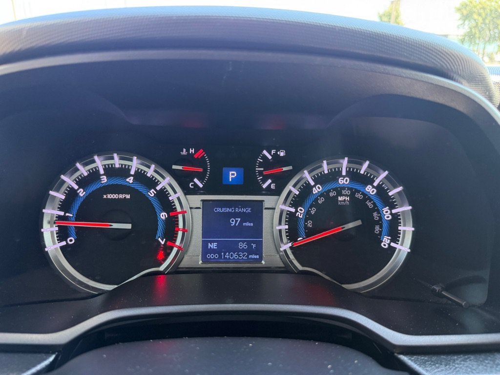 Used 2017 Toyota 4Runner SR5 AWD/4WD image 27