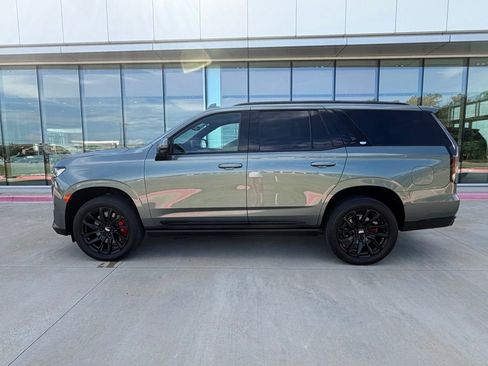 Used 2024 Cadillac Escalade Sport w/ LPO, ONYX Package AWD/4WD image 2