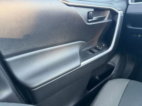 Certified 2023 Toyota RAV4 LE image 30