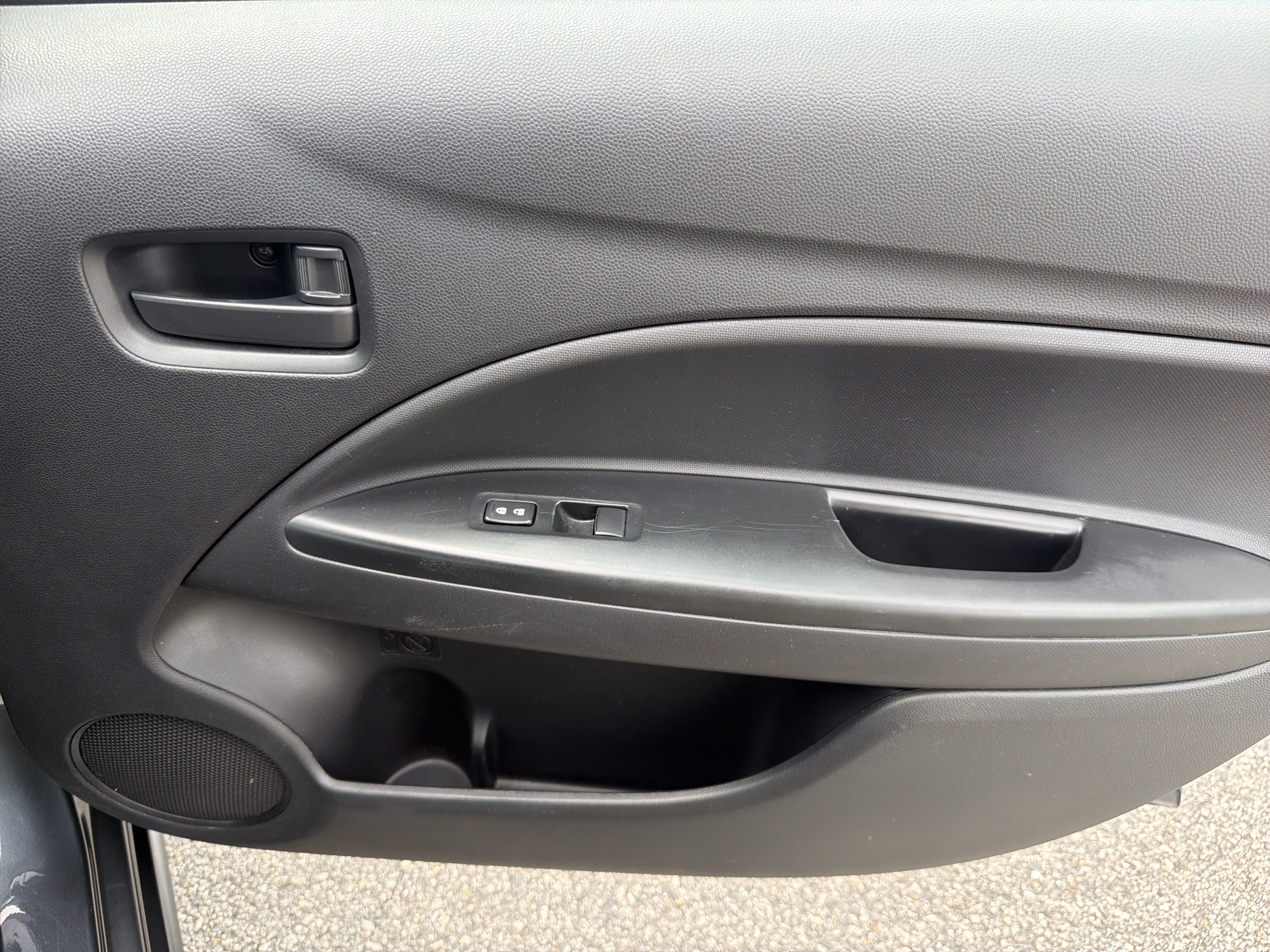Used 2024 Mitsubishi Mirage ES FWD image 24