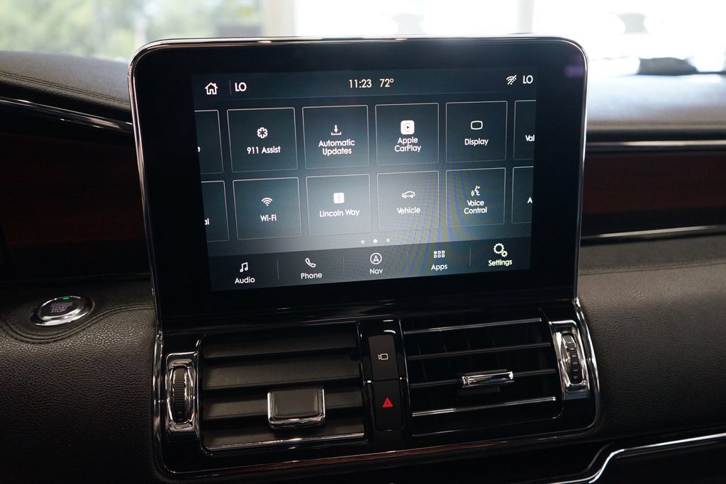 Used 2021 Lincoln Navigator Reserve AWD/4WD image 40
