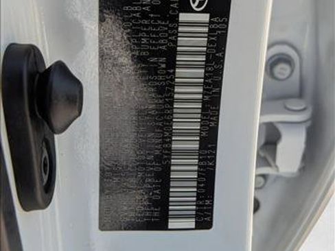 Used 2024 Toyota Corolla LE FWD image 23