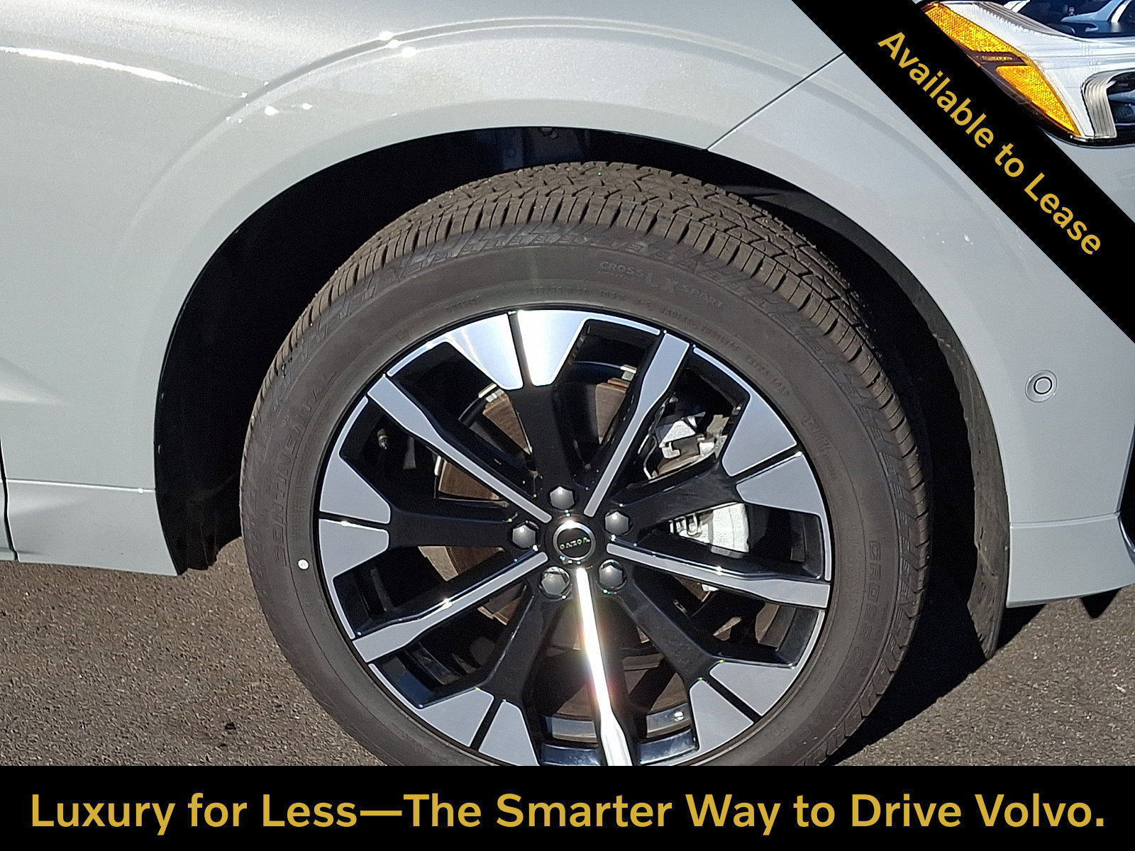 Certified 2026 Volvo XC60 B5 Plus w/ Climate Package AWD/4WD image 8