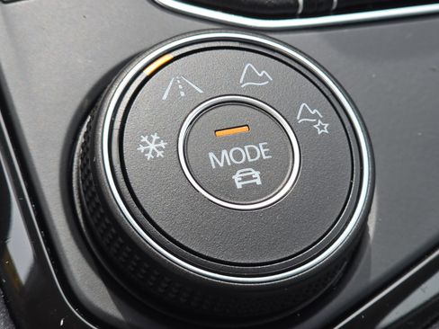 Certified 2023 Volkswagen Taos SEL AWD/4WD image 14