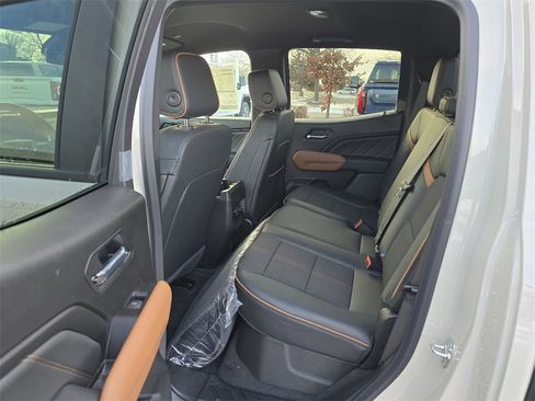 New 2026 GMC Canyon AT4 image 23