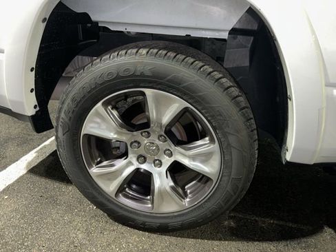 Used 2020 RAM 1500 Laramie image 11