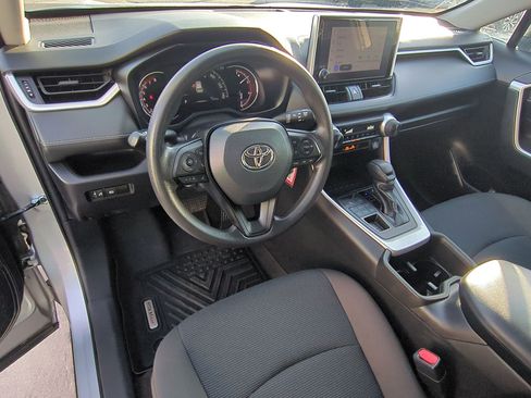 Used 2023 Toyota RAV4 LE image 17