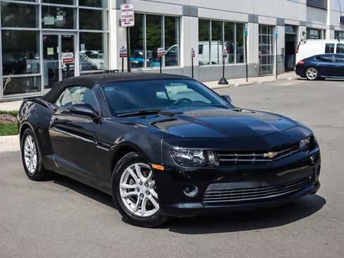Used 2015 Chevrolet Camaro LT RWD image 5