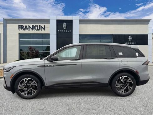 New 2026 Lincoln Nautilus Premier w/ Jet Appearance Package AWD/4WD image 4
