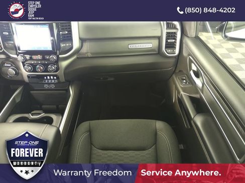 Used 2025 RAM 1500 Big Horn RWD image 15