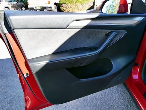 Used 2023 Tesla Model Y Long Range image 24