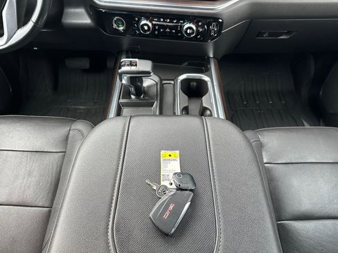 Used 2023 GMC Sierra 1500 SLT AWD/4WD image 20