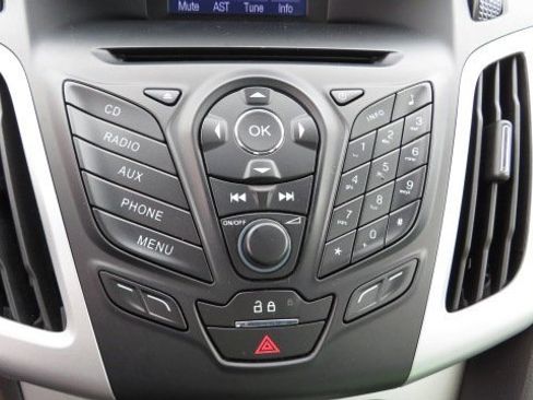 Used 2013 Ford Focus SE image 12