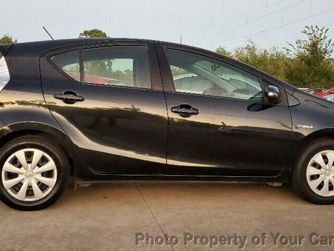 Used 2012 Toyota Prius C Two image 12