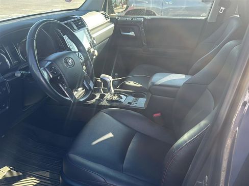 Certified 2024 Toyota 4Runner TRD Off-Road Premium image 6