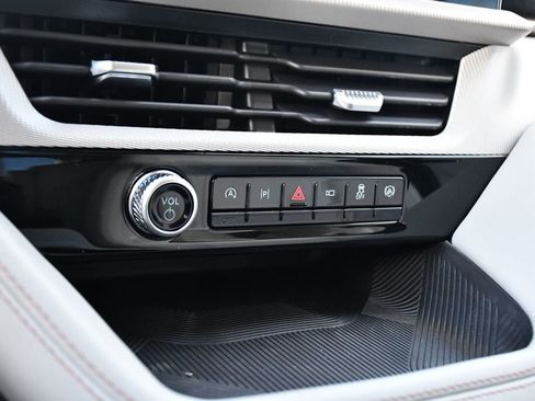 Used 2026 Ford Explorer Active w/ Active Comfort Package AWD/4WD image 30