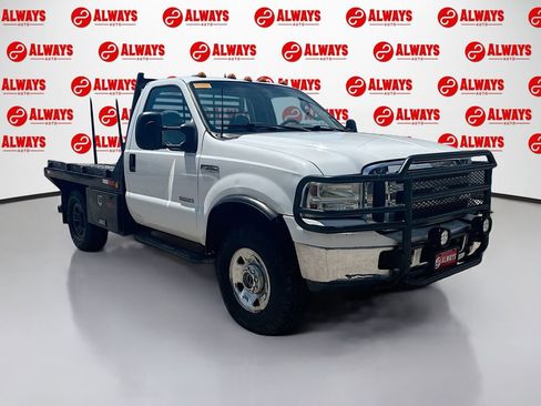 Used 2006 Ford F350 4x4 Regular Cab Super Duty image 3