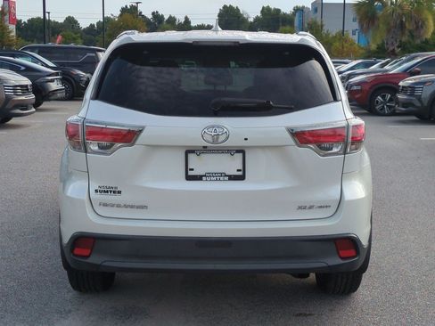 Used 2016 Toyota Highlander XLE AWD/4WD image 5