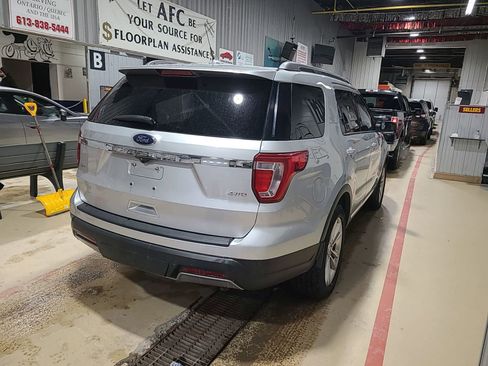 Used 2019 Ford Explorer XLT w/ Equipment Group 202A image 3