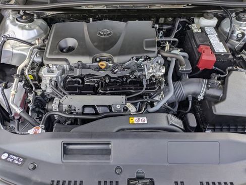 Used 2024 Toyota Camry SE image 32