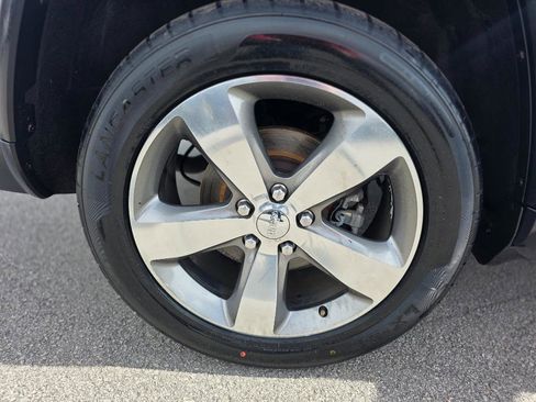 Used 2014 Jeep Grand Cherokee Limited image 23