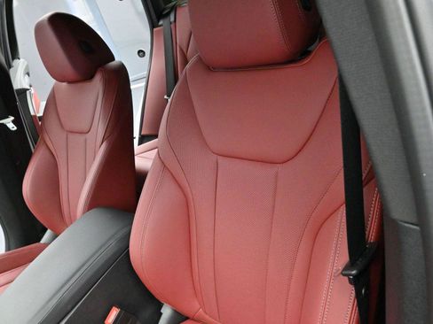 Used 2024 BMW X3 M40i w/ Premium Package image 16