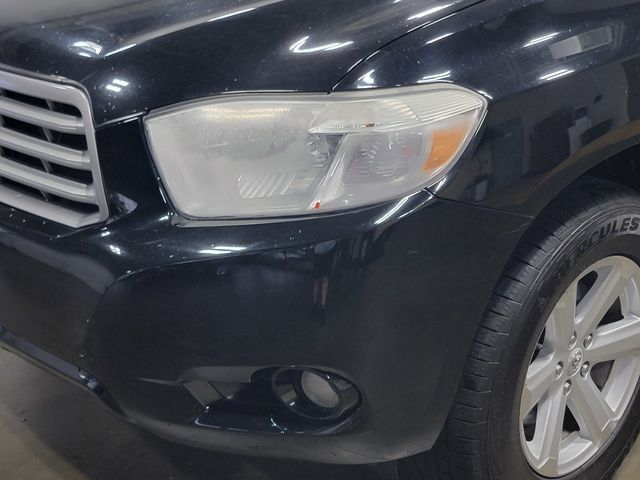 Used 2010 Toyota Highlander SE AWD/4WD image 9
