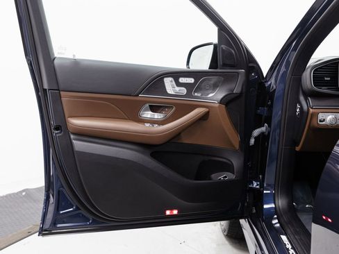 Used 2024 Mercedes-Benz GLE 63 AMG S image 5