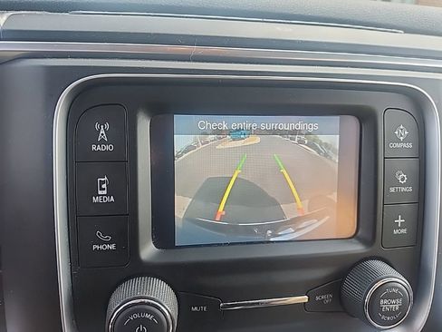 Used 2021 RAM 1500 Classic SLT image 10