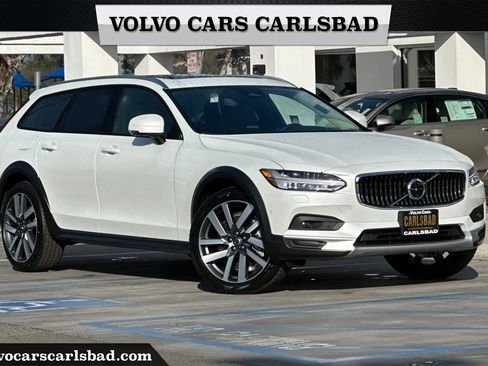 New 2025 Volvo V90 B6 Cross Country Ultra w/ Protection Package Premier image 1